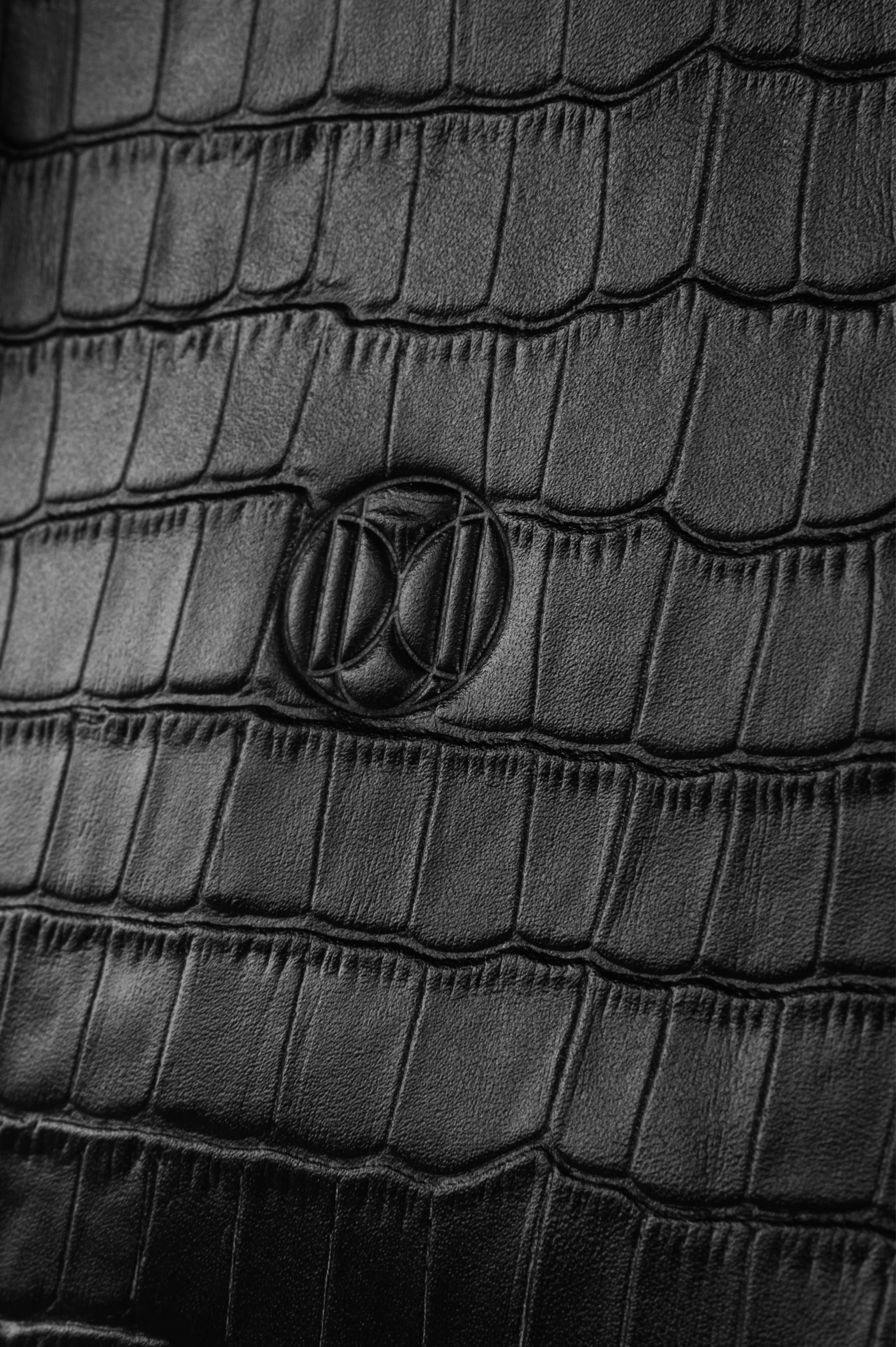 MAGNA medium Bag крокодил чорний