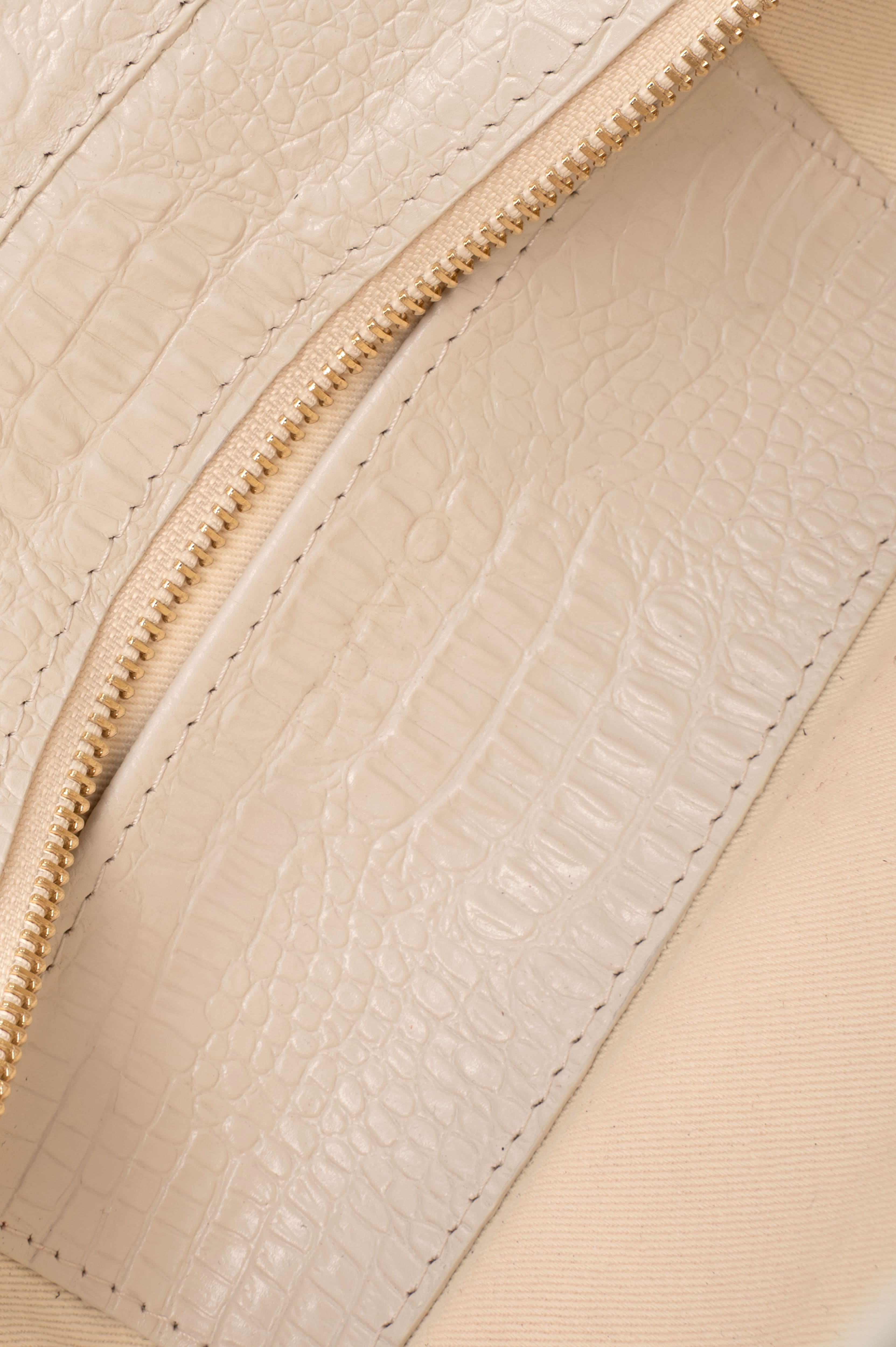 MAGNA small Bag кайман молочний